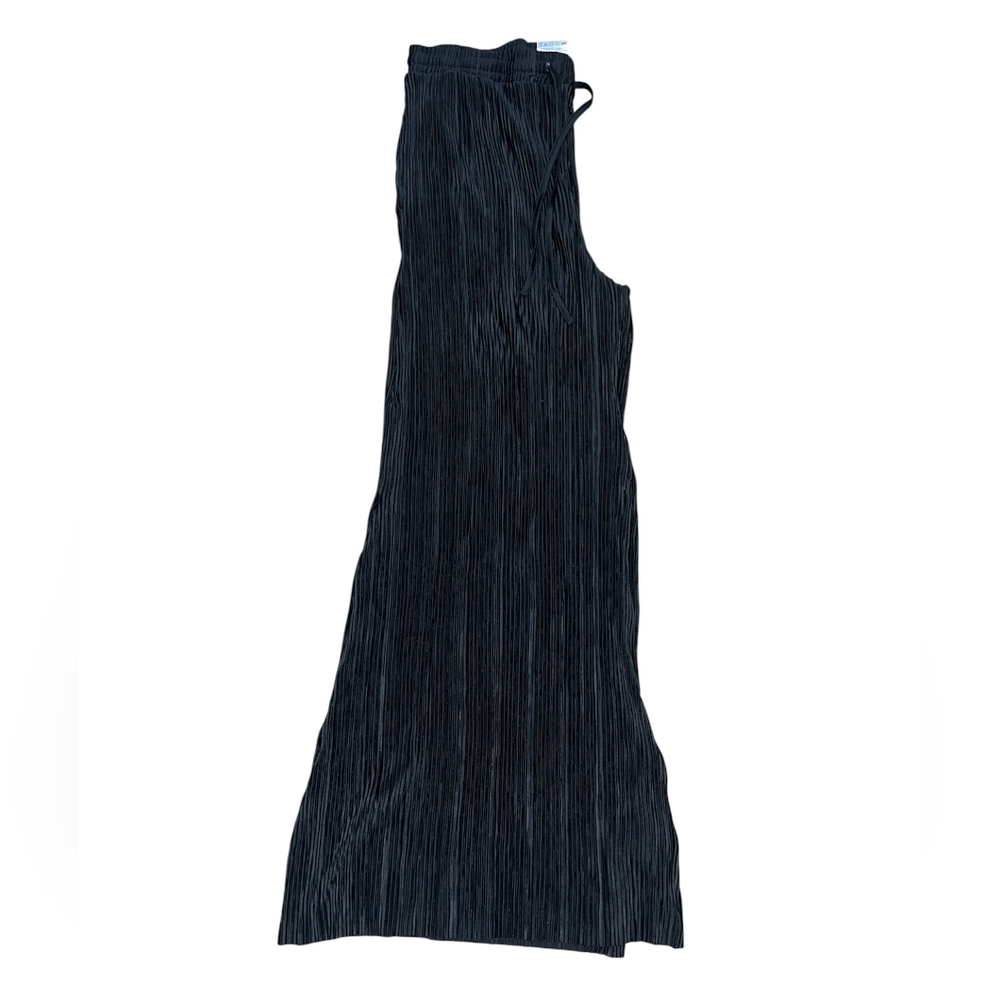 Black Ladies Micro Pleated Pants - Picture 4 of 6